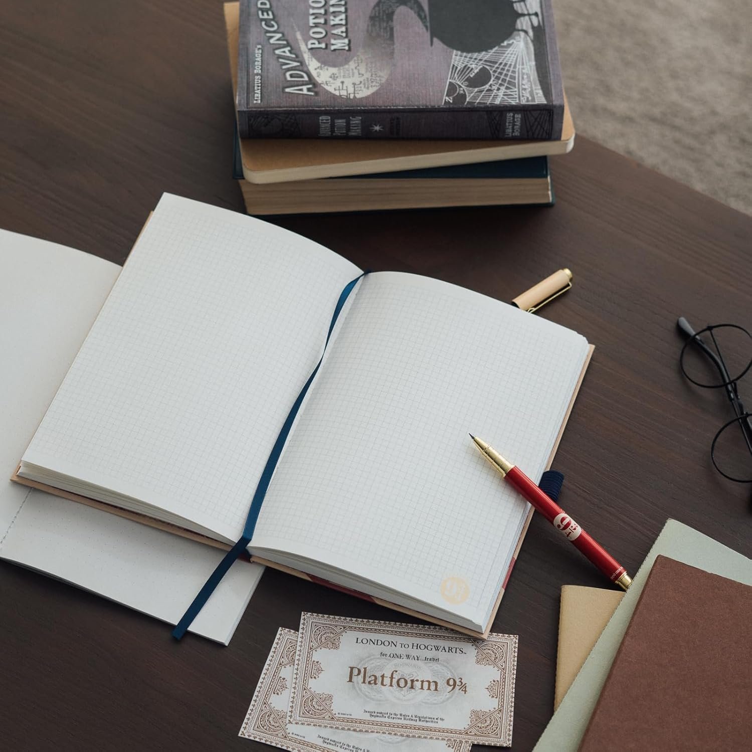 Harry Potter Hogwarts Express Notebook & Pen