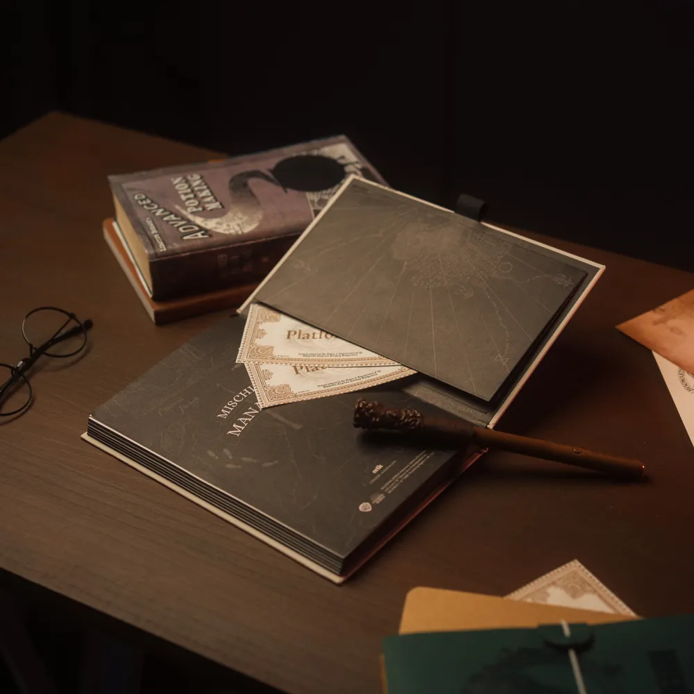 Harry Potter The Marauder's Map Optically Variable Ink Premium A5 Notebook - Image 7