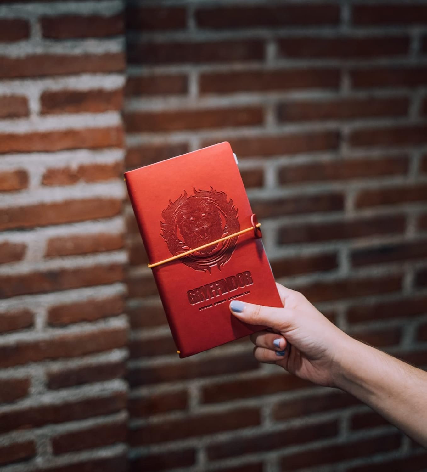 Harry Potter Travel Journal Notebook - Gryffindor - Image 3